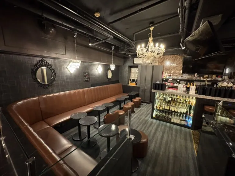 ナインの店内
