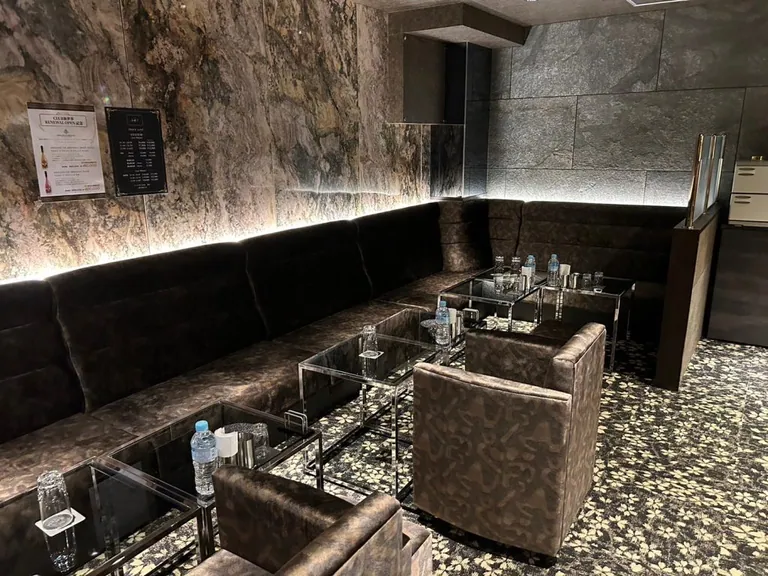 ヴィヴィの店内