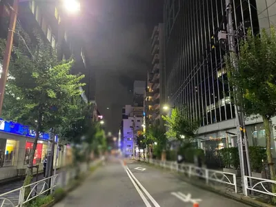 パブロへの道順 6／7：直進します。