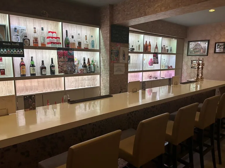 日暮里　ファニー （GIRL’S BAR Funny）の店内