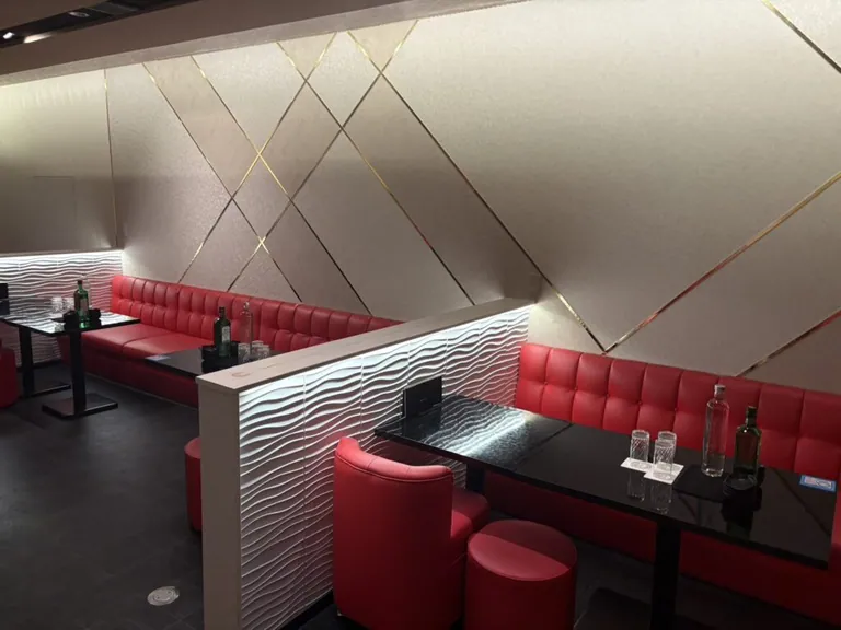ハニービー （Honey&Be）の店内