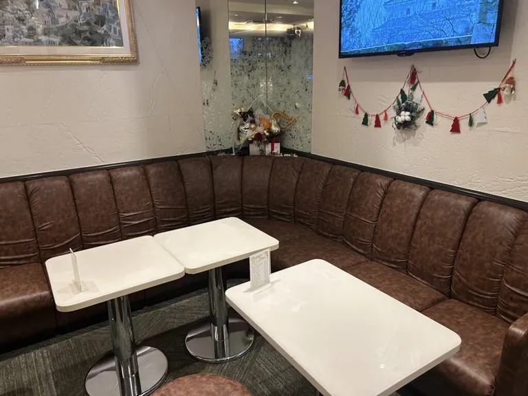 ハナビの店内