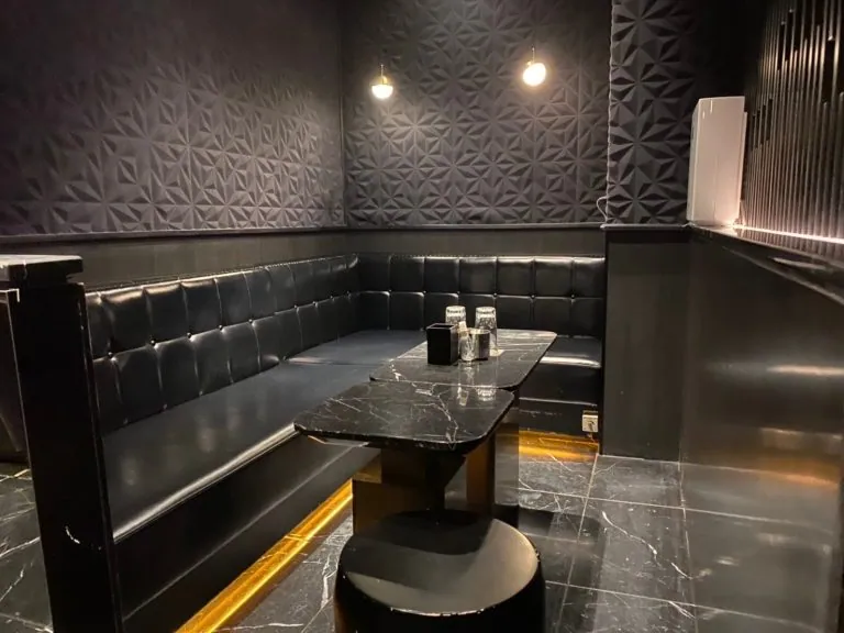 モンスーンの店内