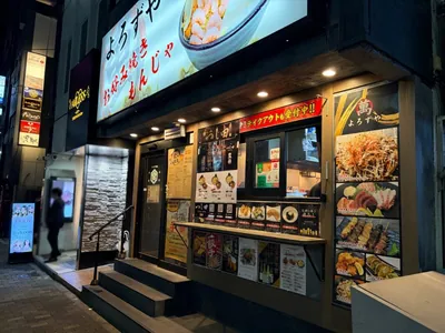 マーリー朝への道順 7／7：少し進むと右手に錦糸町マーリー朝の入る「 HB錦糸町ビル」があります。