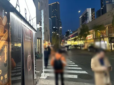 レリアへの道順 9／11：二つ目の路地を左折します。