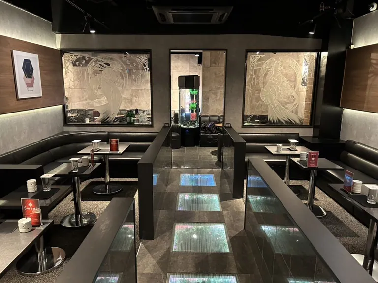 スイートの店内