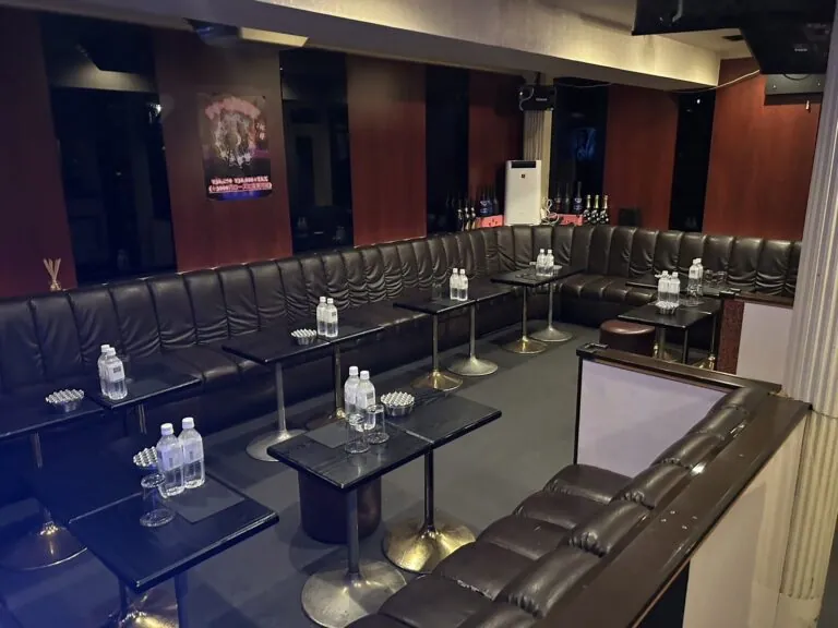 アミューズの店内