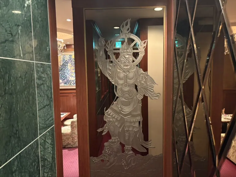 利久 （リキュウ）の店内
