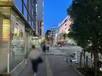 雅 （ミヤビ）への道順 6／8：左手の一つ目の路地を左折します。