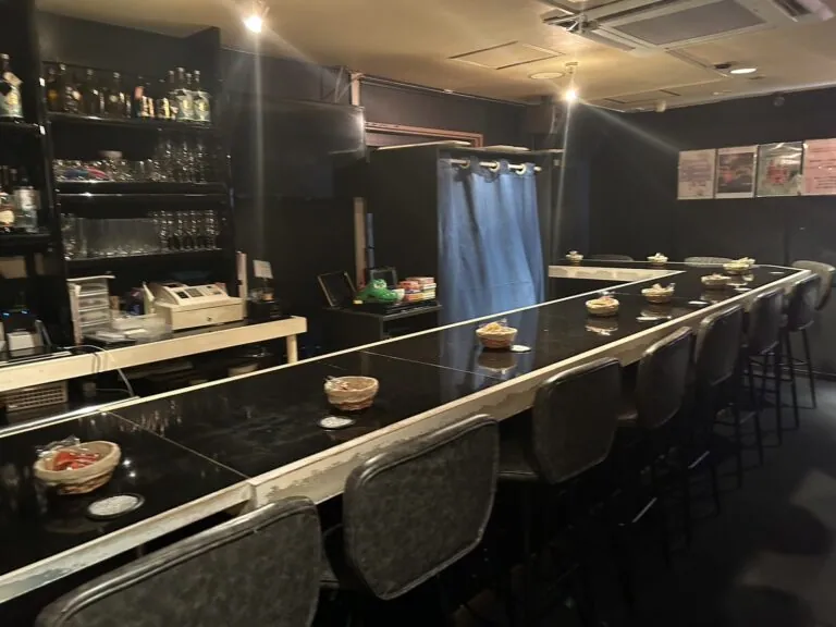 新小岩　シェリスの店内