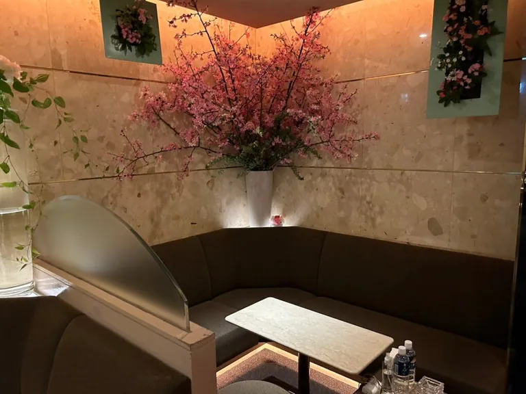 バカラの店内