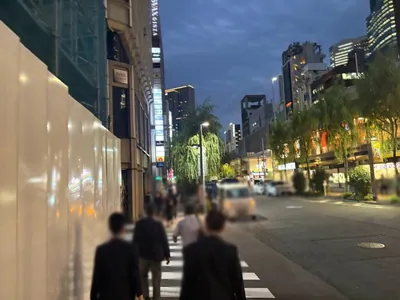 フジコへの道順 6／9：一つ目の路地を左折します。