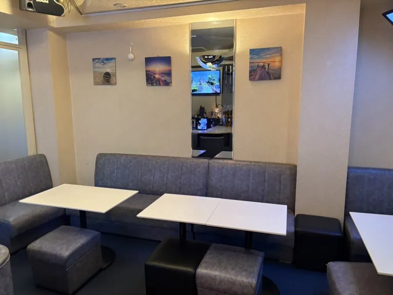 プロムドットの店内