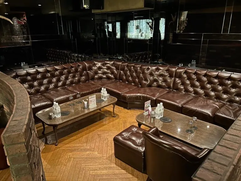 アネラ (ANELA)/旧ソムニオの店内