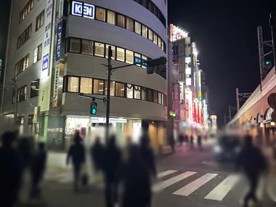 吉祥寺　A3 （ラグジュアリークラブエースリー）への道順 3／8：横断歩道を渡ります。