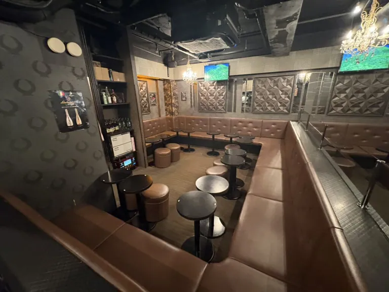 エム （美熟女M）の店内