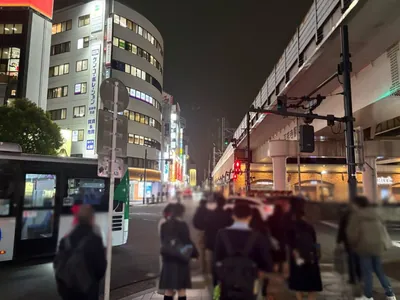 吉祥寺　ジョーカーへの道順 3／7：正面の横断歩道を渡ります。