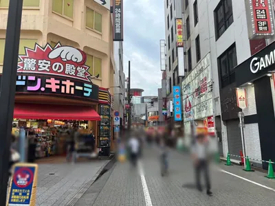 セレクションへの道順 4／6：直進します。