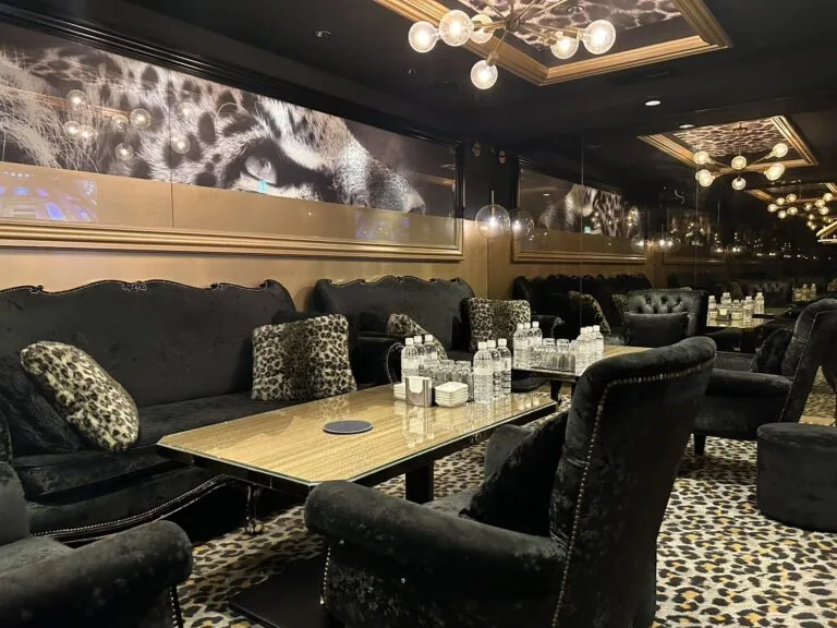 ズーの店内
