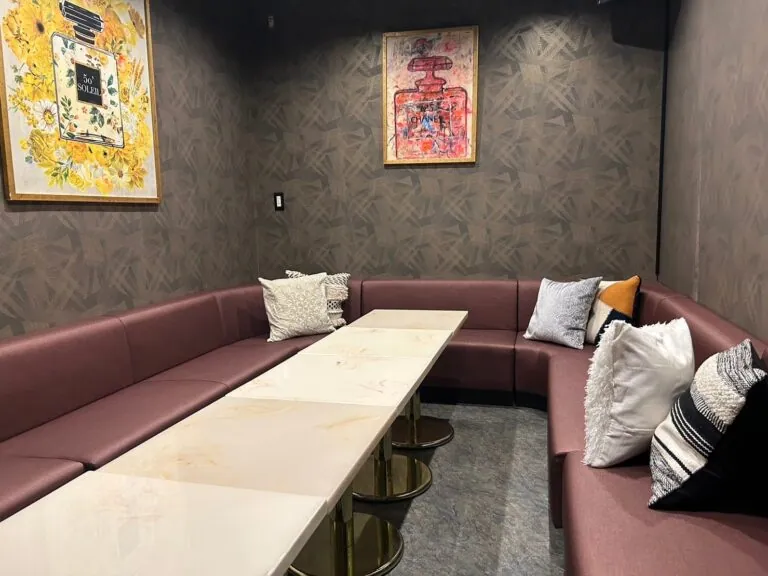 JG （Girl’s Lounge Cafe&Bar ジェージー）の店内