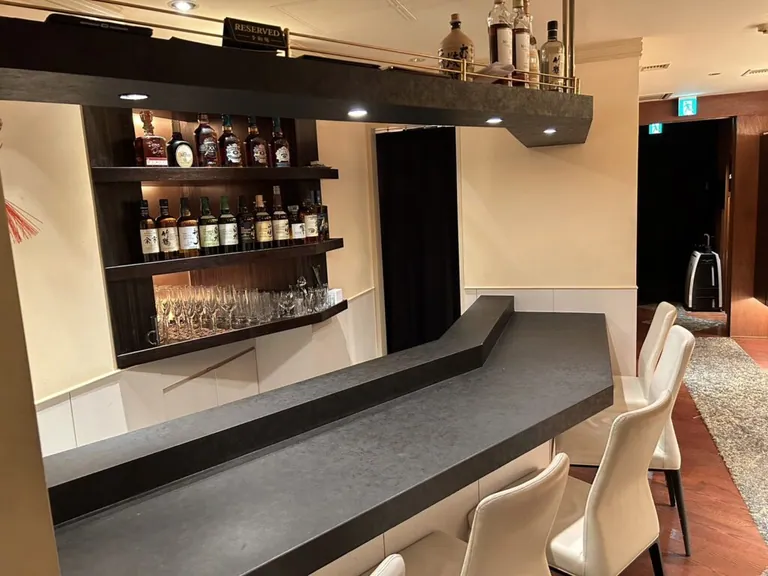 ルナの店内
