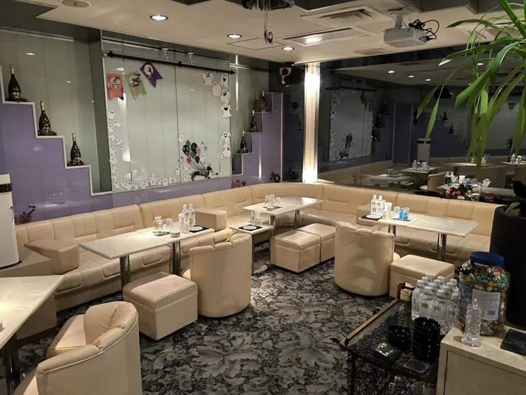 プリヴェイルの店内