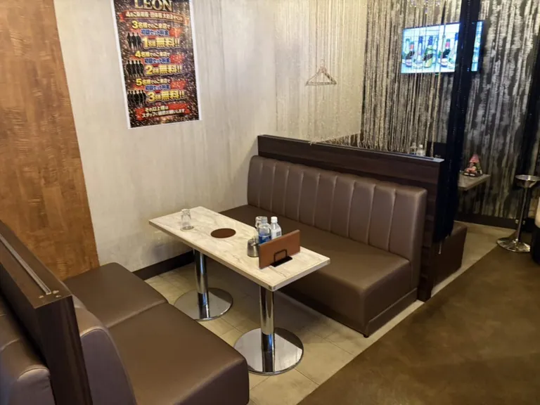 吉祥寺 レオンの店内