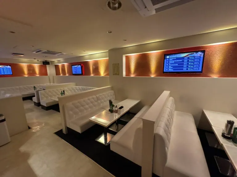 木更津 ペレの店内
