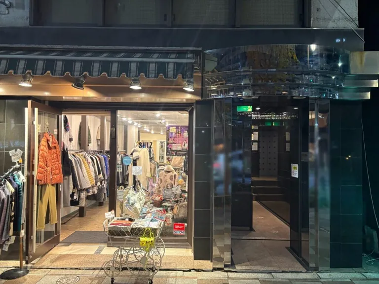 浅草 カグラ (神楽)の店内