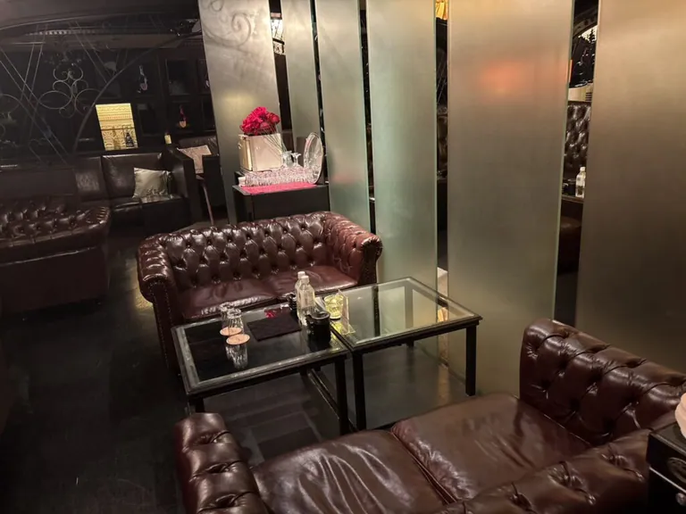 ルパンの店内