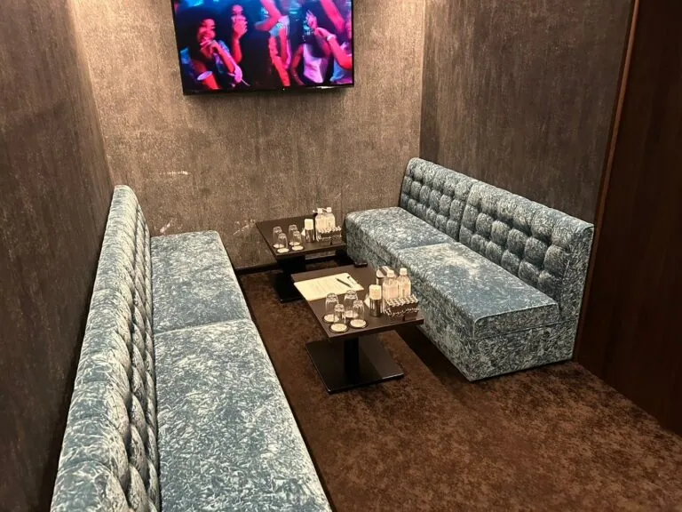グランジュールの店内