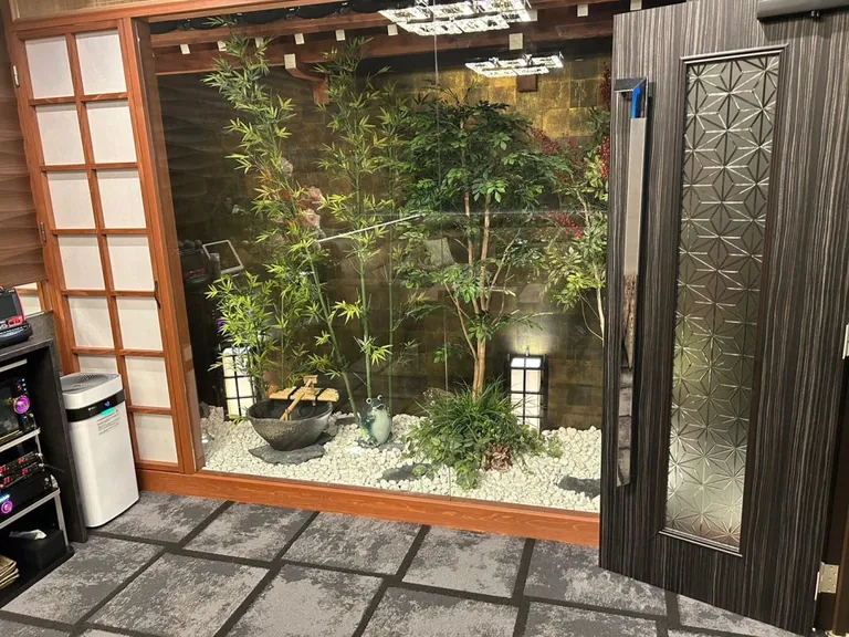 新世界 （シンセカイ）の店内