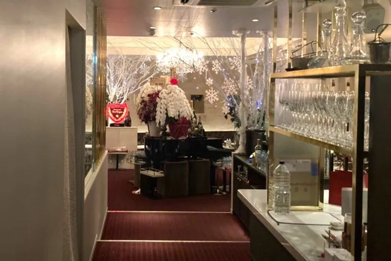 ブレイブの店内