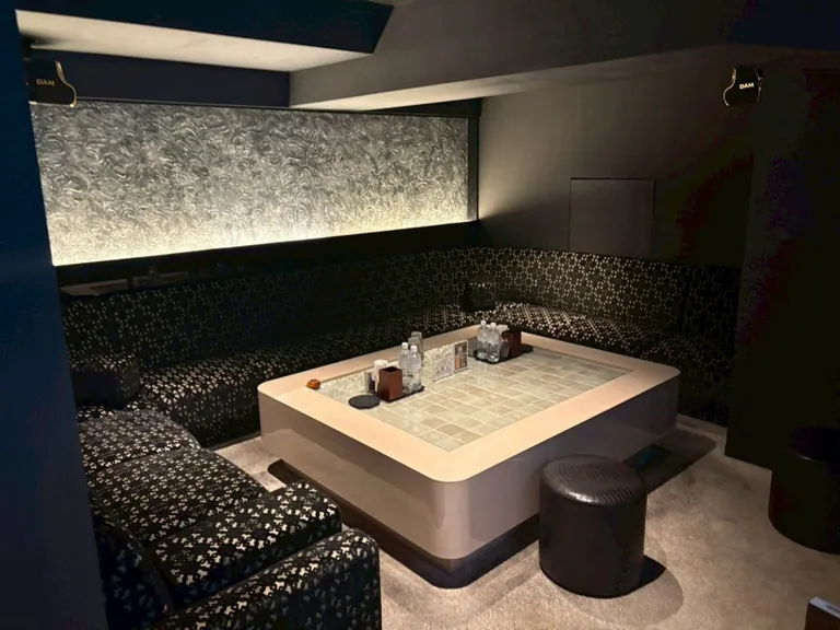 ブルジュの店内