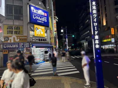 バズール （Girl’s bar lounge BZUL）への道順 6／8：左手二つ目の路地を左折します。