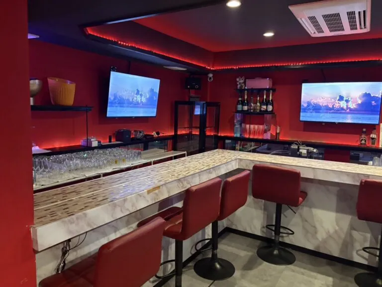 ジーザスの店内