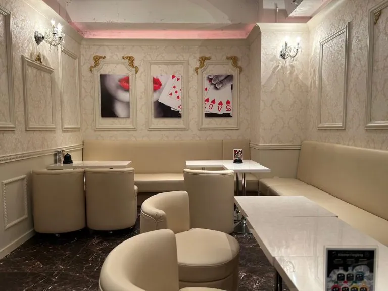 ウィンラウンジの店内