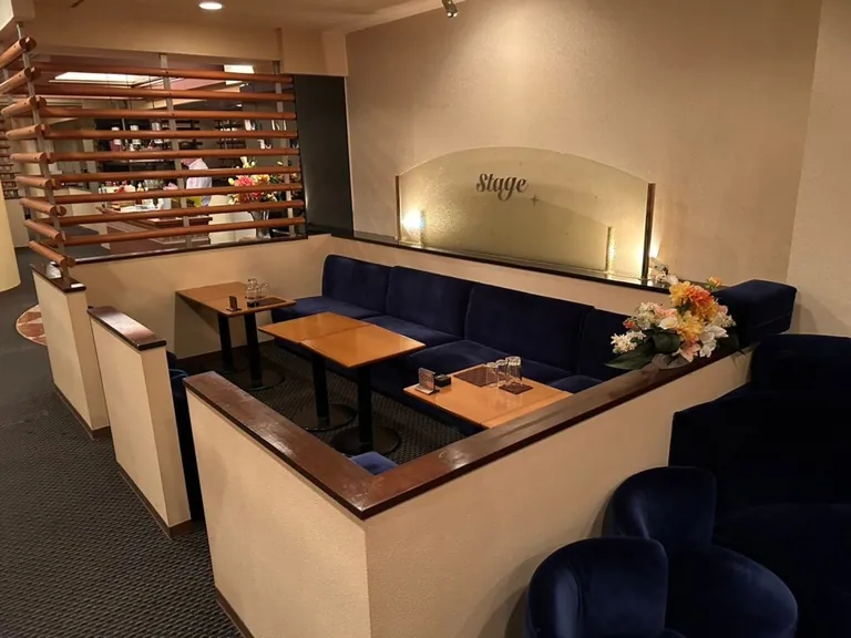 プレステージの店内