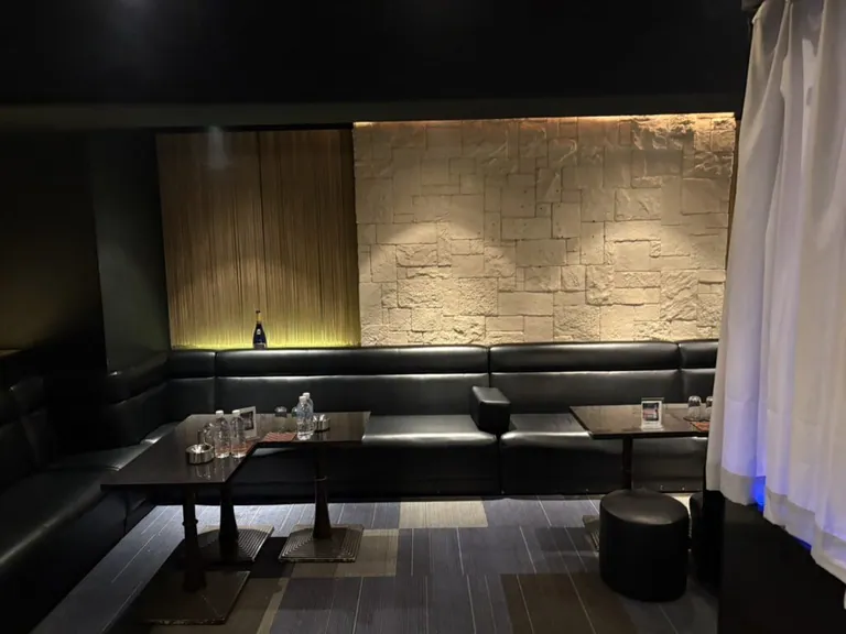 ナインの店内