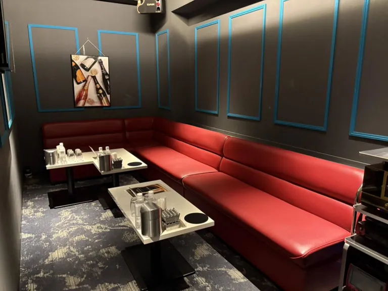 ドンフィンの店内