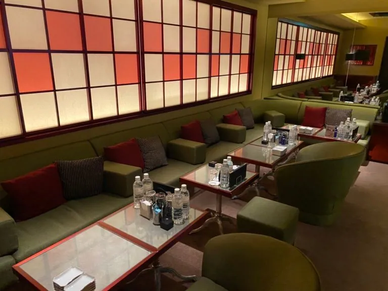 ガーデンの店内