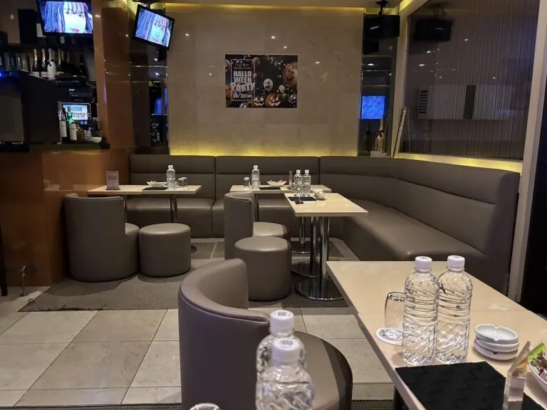 アミーの店内