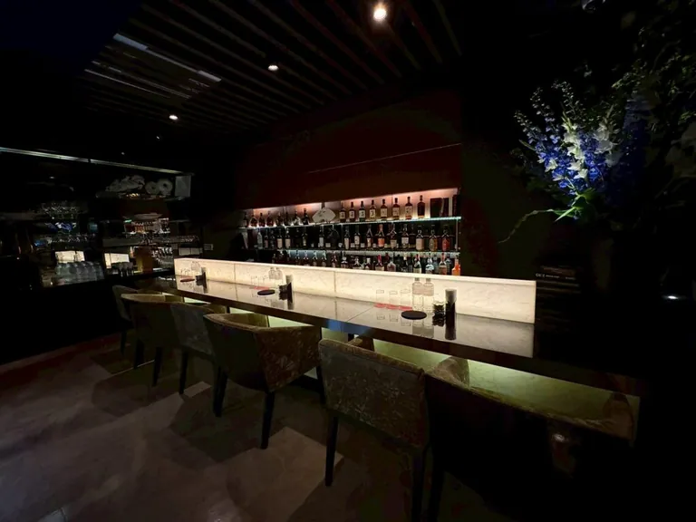カーリアン (Caerle’on)の店内