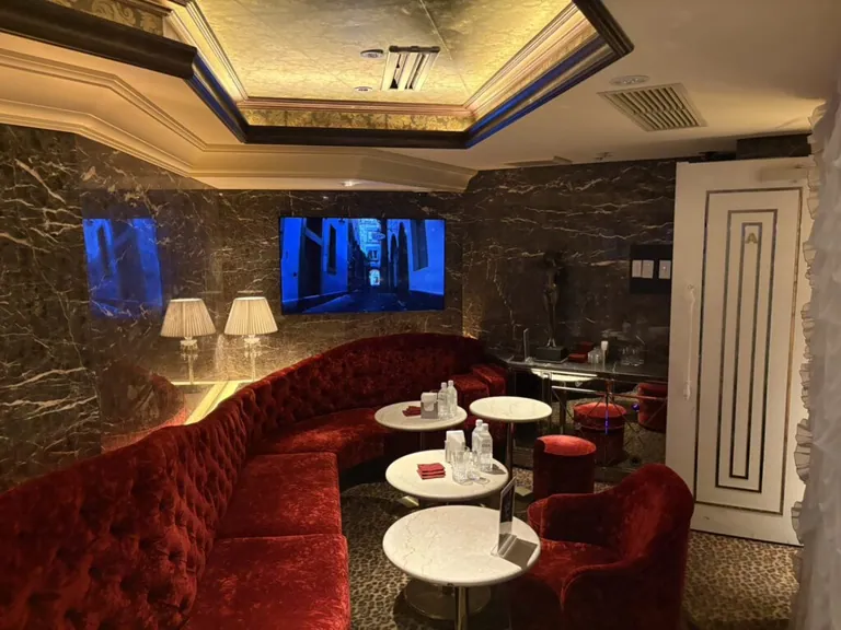 ザ・スイートの店内
