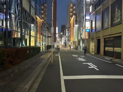 ヒルコレスナックへの道順 9／10：左手の一つ目の路地を左折します。