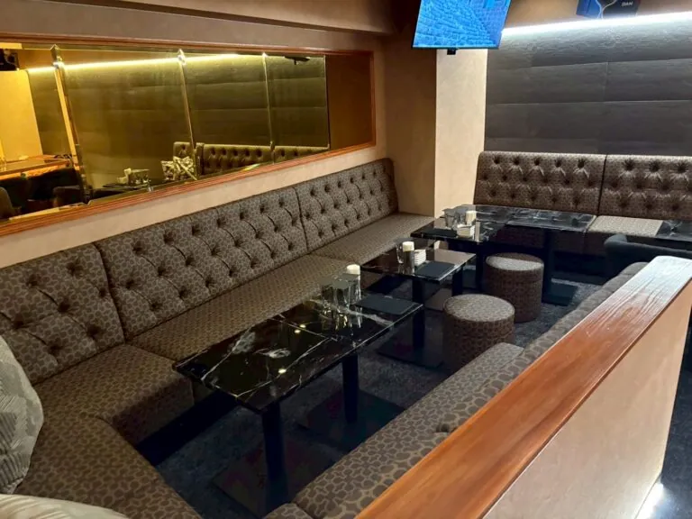 櫻花 （オウカ）の店内