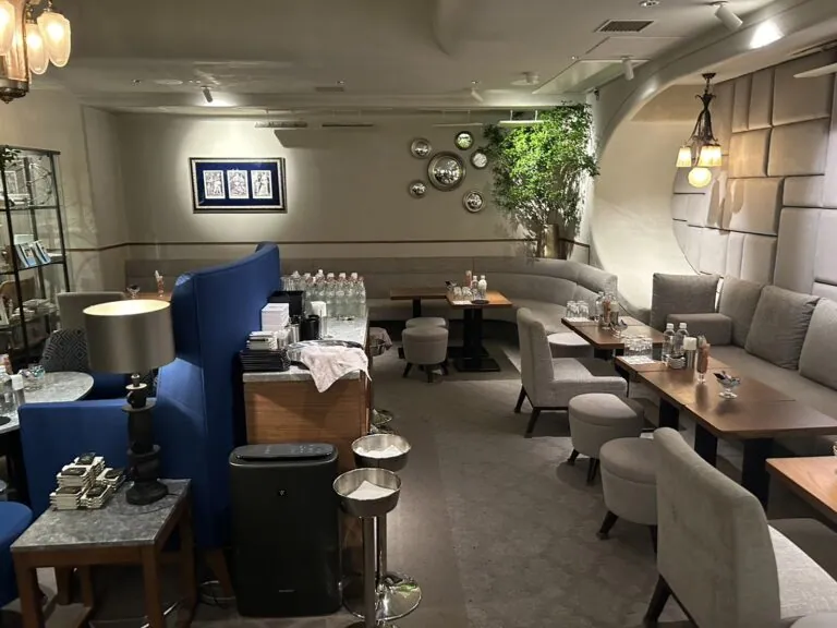 メゾンドエムの店内