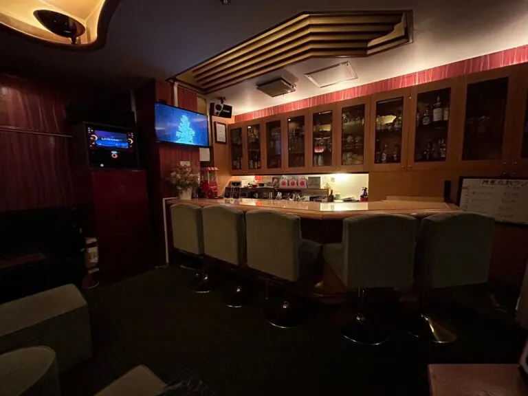 スダチの店内