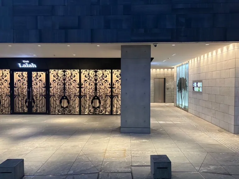 ララァの店内