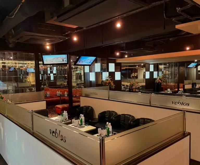 ヴィブロスの店内